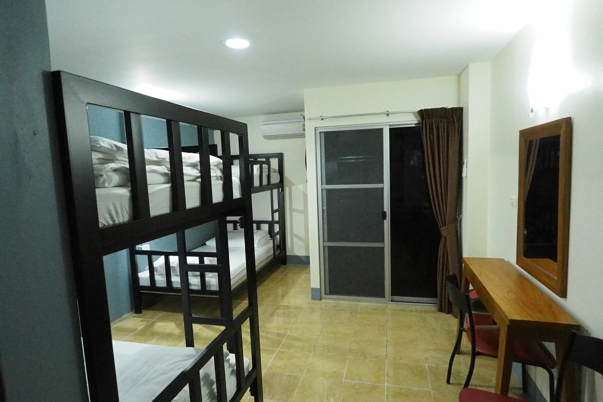 Just Sleep @Box Hostel Чиангмай Экстерьер фото